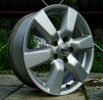 R17 5x114<br />
Автомобиль: Nissan Juke, Nissan Qashqai, Nissan X-Trail, Mitsubishi Outlander <br />
В наличии: 4 шт<br />
Цена: 2500 руб.